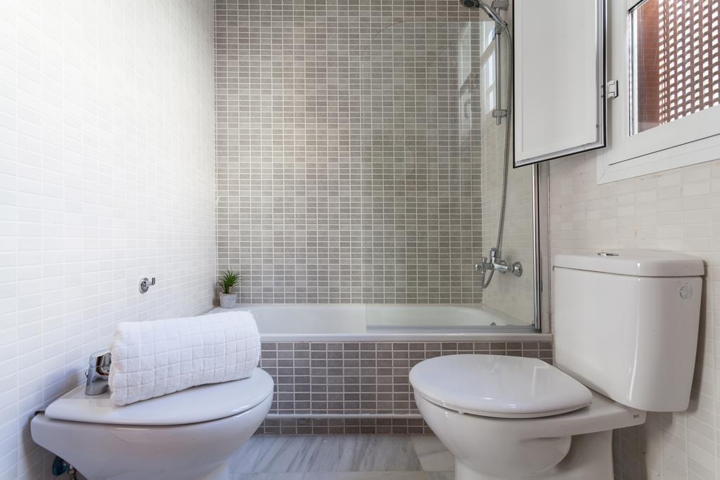 Ohliving Maestranza Apartment Севиля Екстериор снимка