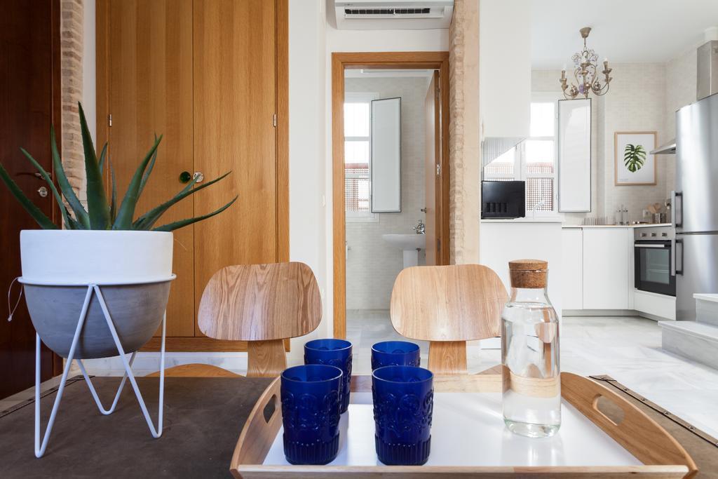 Ohliving Maestranza Apartment Севиля Екстериор снимка