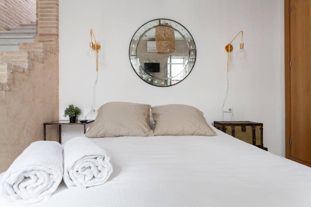 Ohliving Maestranza Apartment Севиля Екстериор снимка